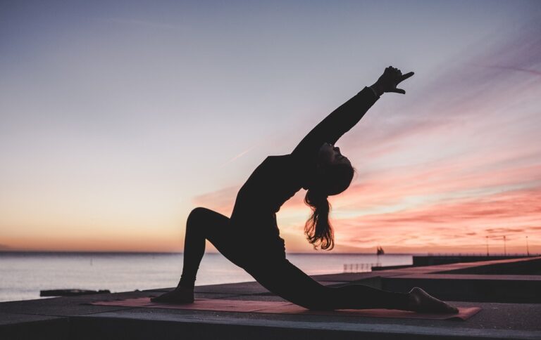 Read more about the article Harness Sunlight, Empower Your Yoga Practice